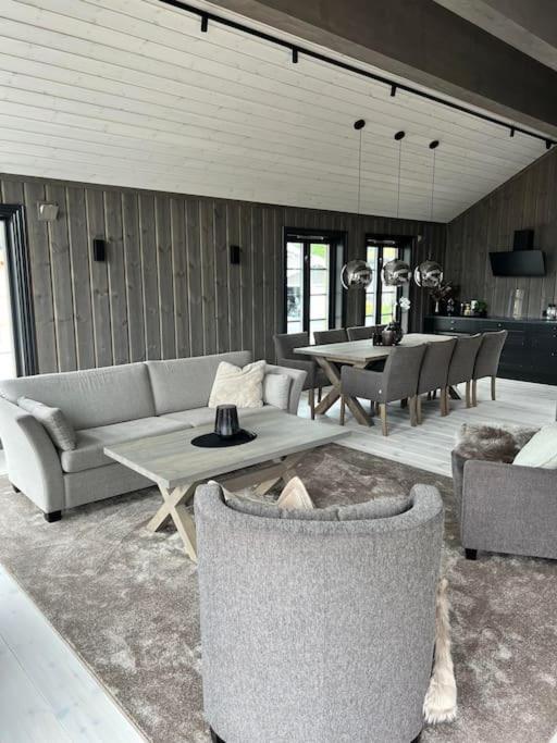 Ny Eksklusiv I Med Perfekt Beliggenhet- Alpin Og Hébergement de vacances *